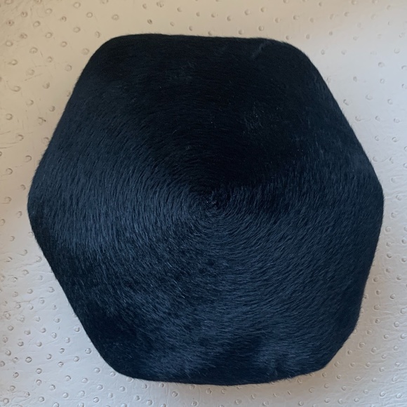 Christian Dior (1960s) Marc Bohan Fur Pillbox? Hat - Picture 5 of 12